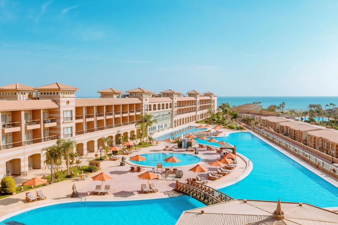 Coral Sea Beach And Aqua Park Ain Sukhna Eksteriør billede